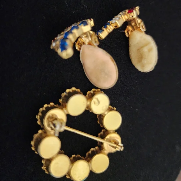 SE3 Elegant Gold-Tone Multicolor Jewelry Set Brooch & Clip Earrings - Picture 9 of 9